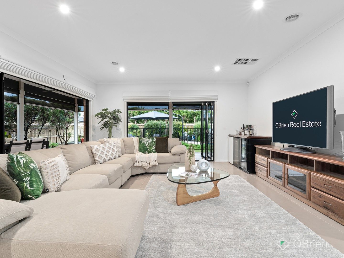 2 Killara Court, Sandhurst VIC 3977, Image 0