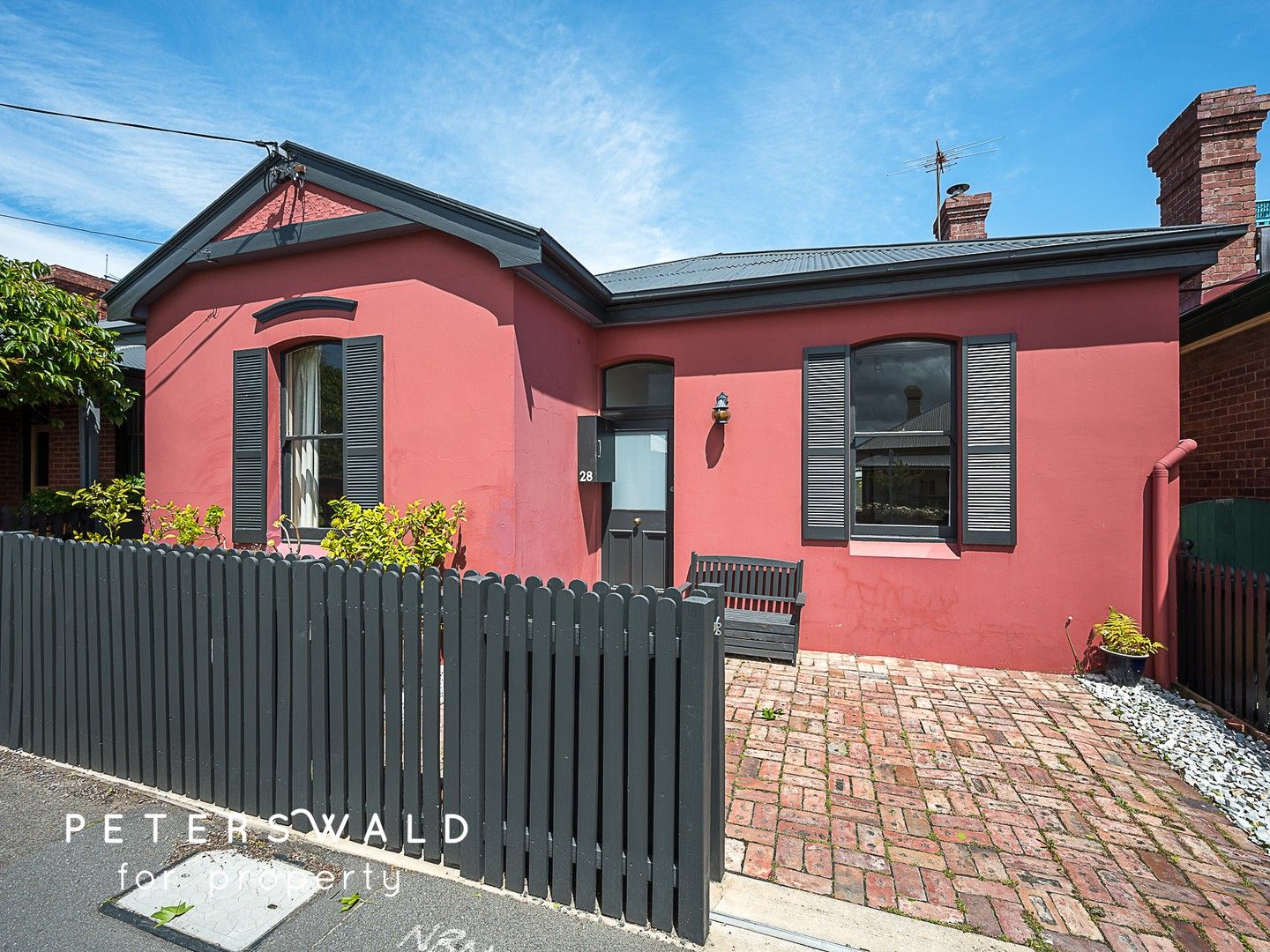 3 bedrooms House in 28 Carr Street NORTH HOBART TAS, 7000