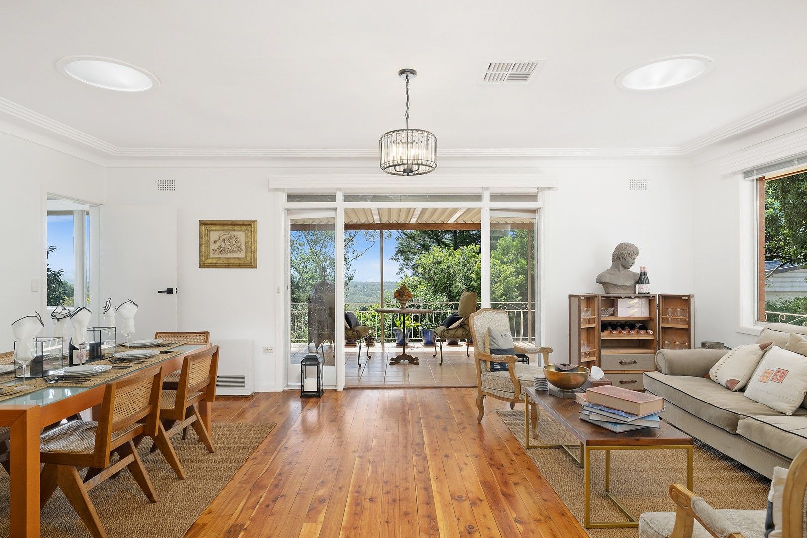 2 bedrooms House in 36 Hume Avenue WENTWORTH FALLS NSW, 2782