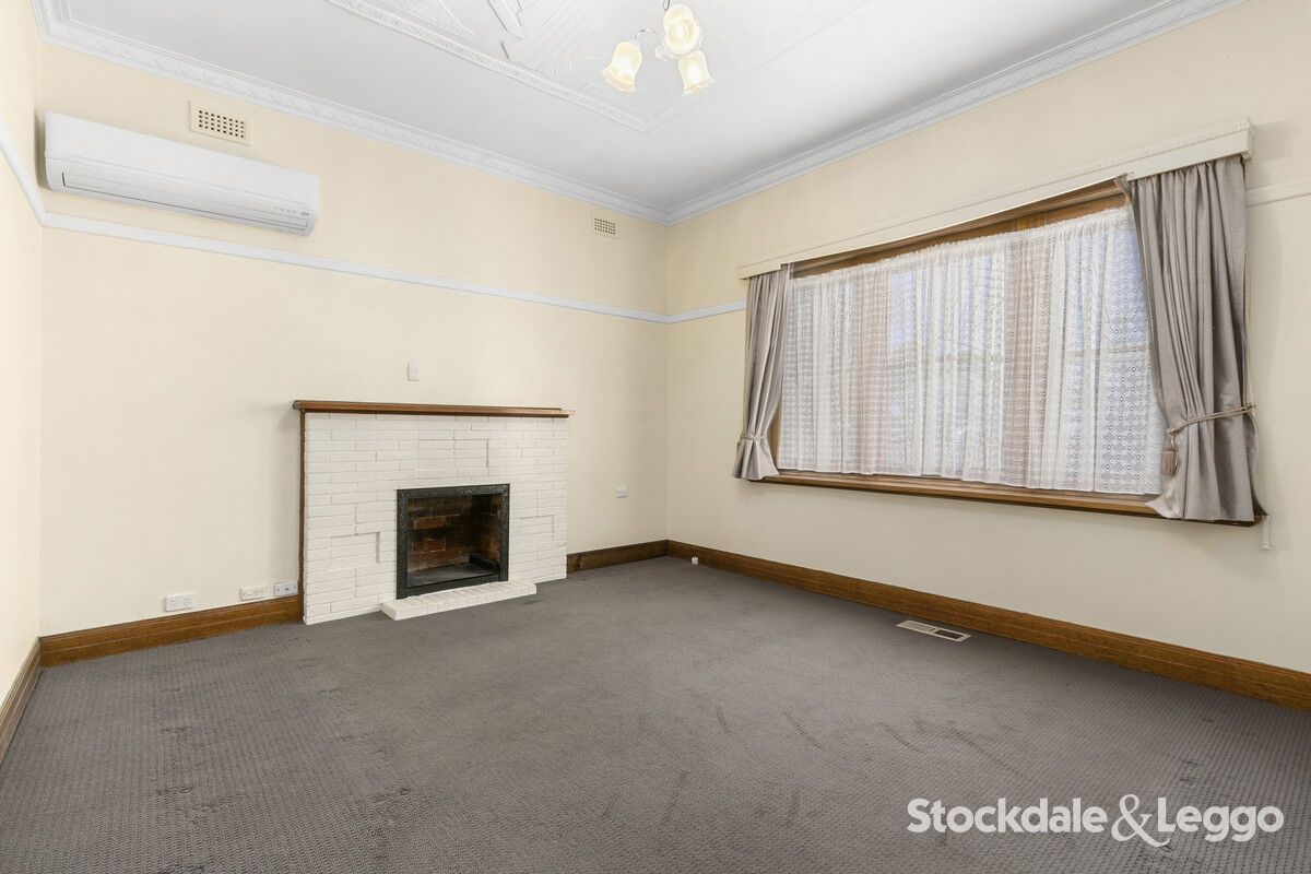 38 Hazelwood Road, Morwell VIC 3840, Image 2