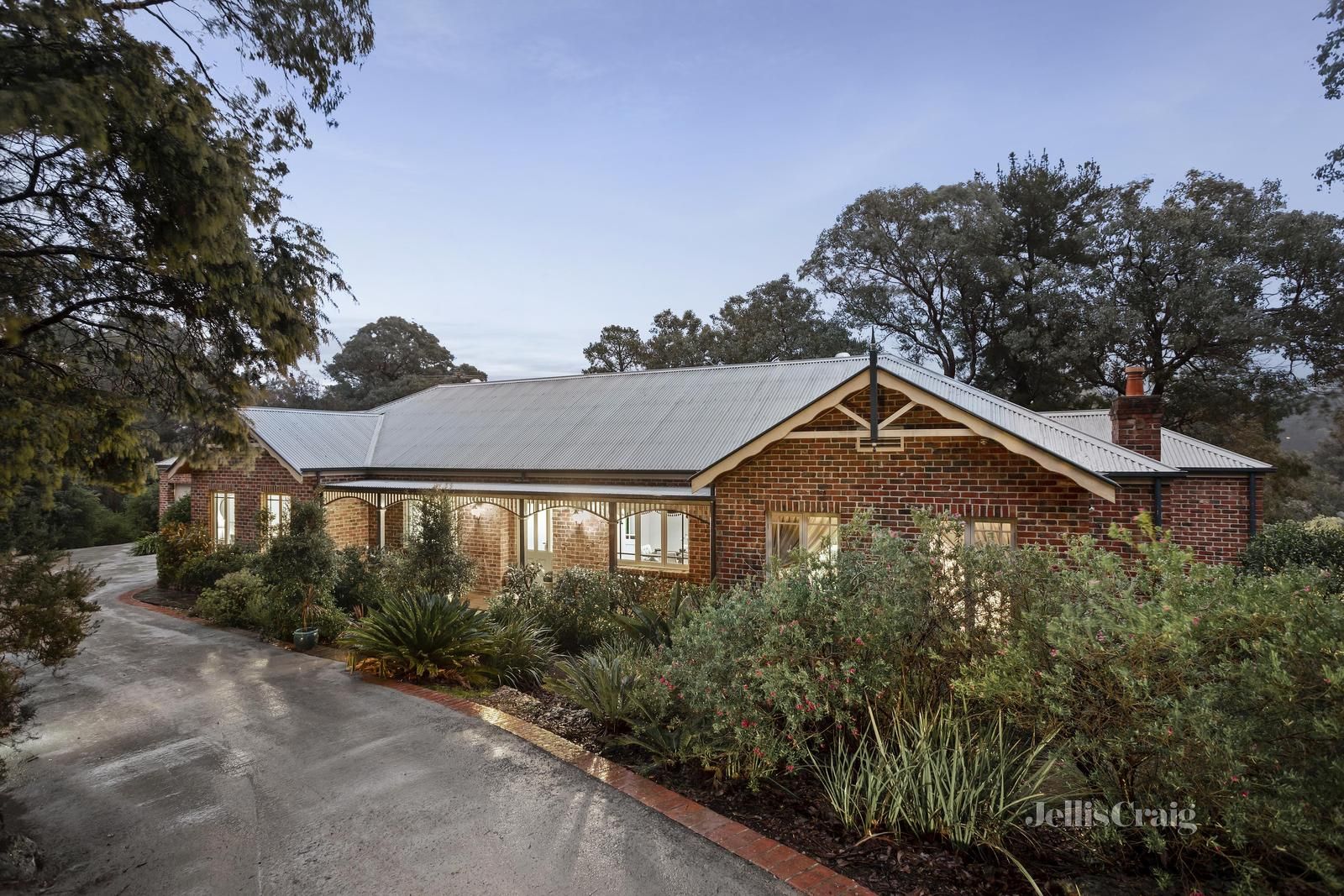 113 Smedley Road, Park Orchards VIC 3114, Image 0