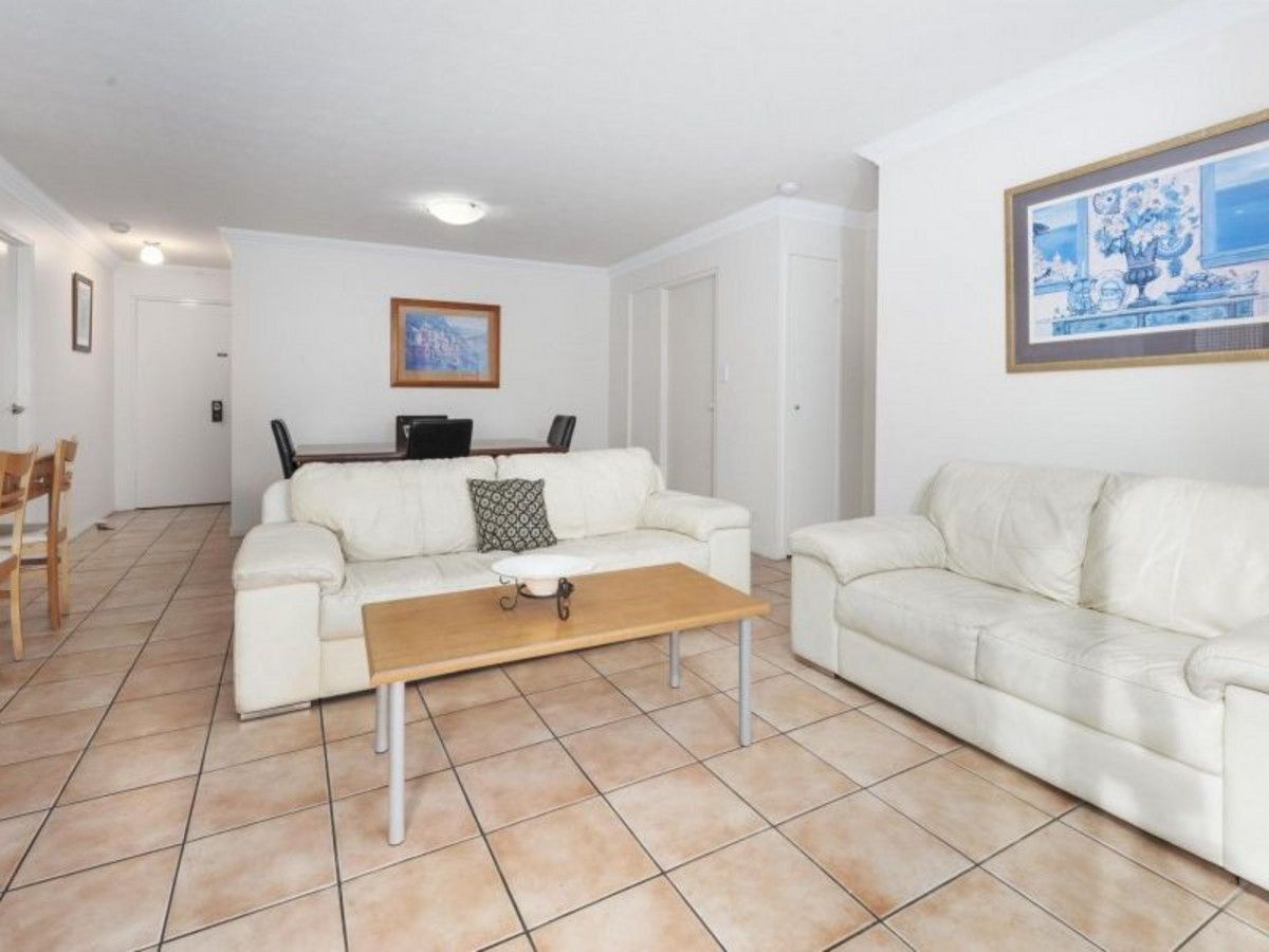 Studio in 305/7 Sheehan Street, MILTON QLD, 4064