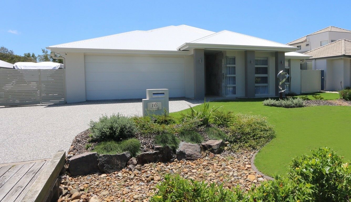 16 Vanillalily Close, Banksia Beach QLD 4507