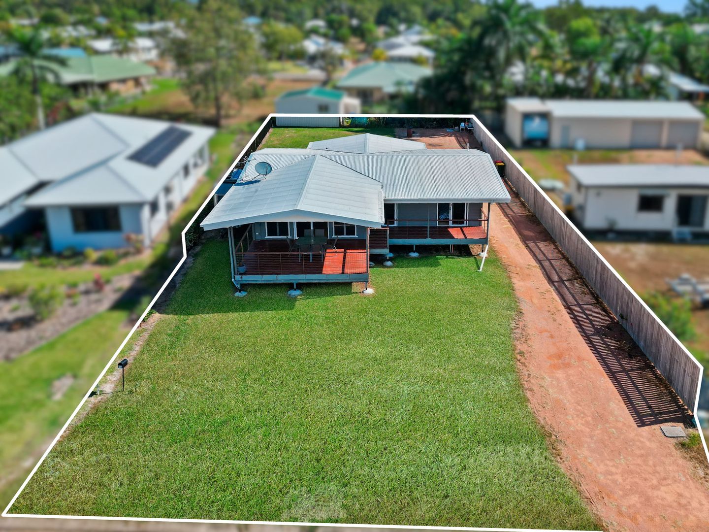 14 Medinah Court, Balgal Beach QLD 4816, Image 1