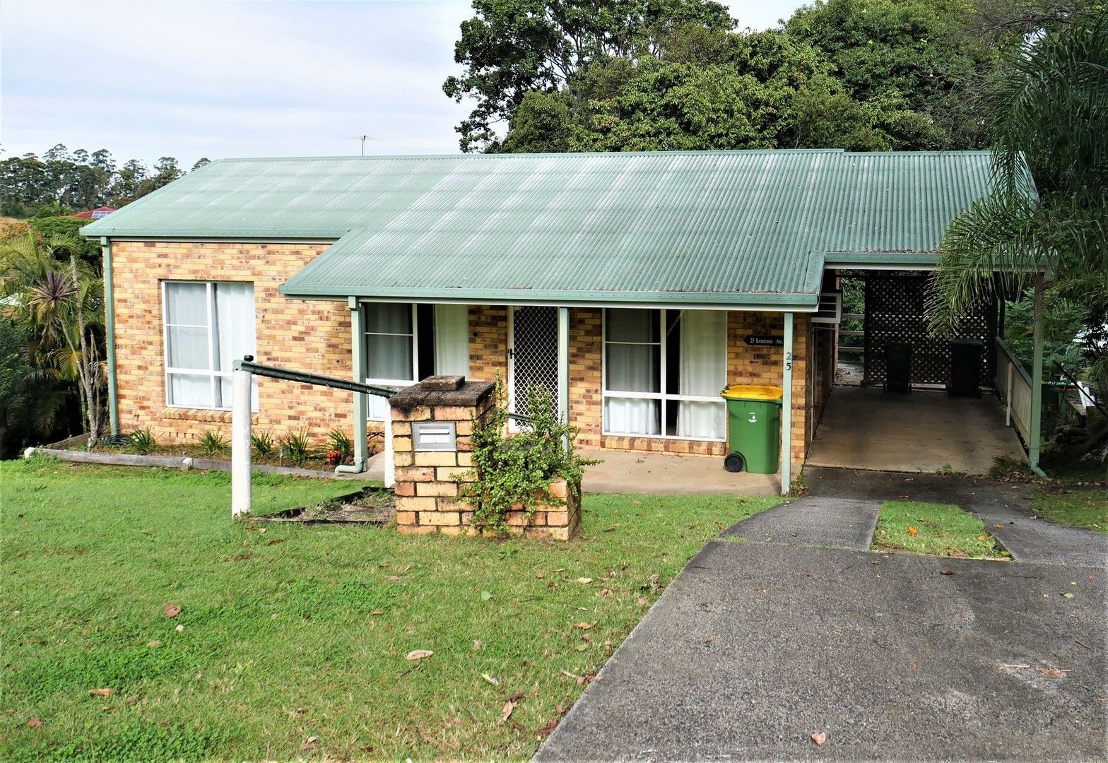 2 bedrooms House in 25 Kruseana Avenue GOONELLABAH NSW, 2480