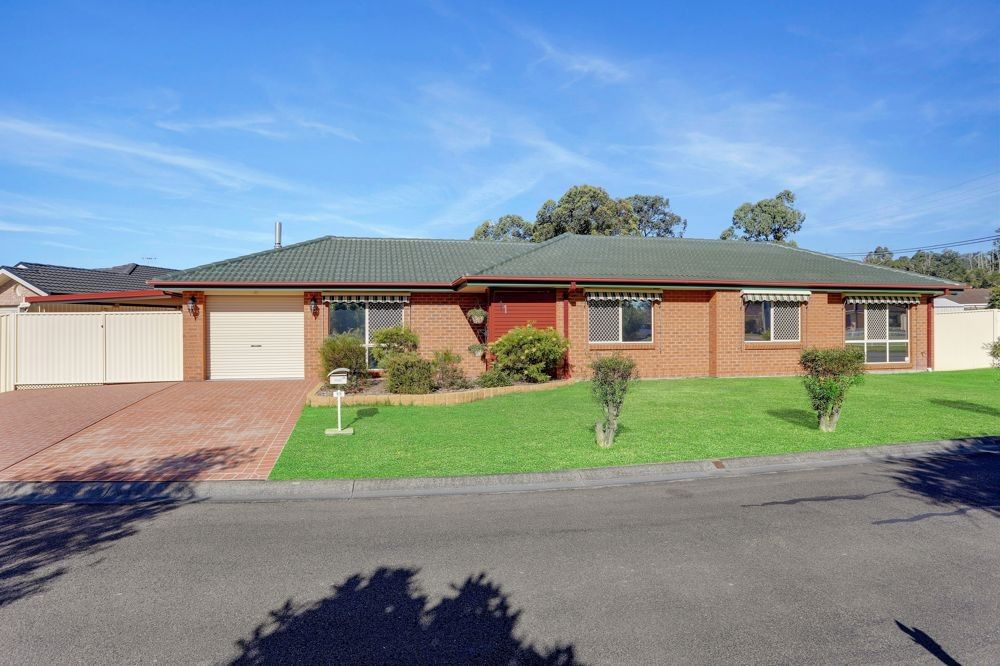 11 Augusta Close, Watanobbi NSW 2259, Image 0