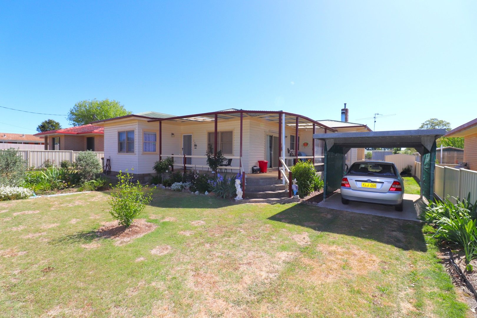 32 Railway Street, Glen Innes NSW 2370, Image 0