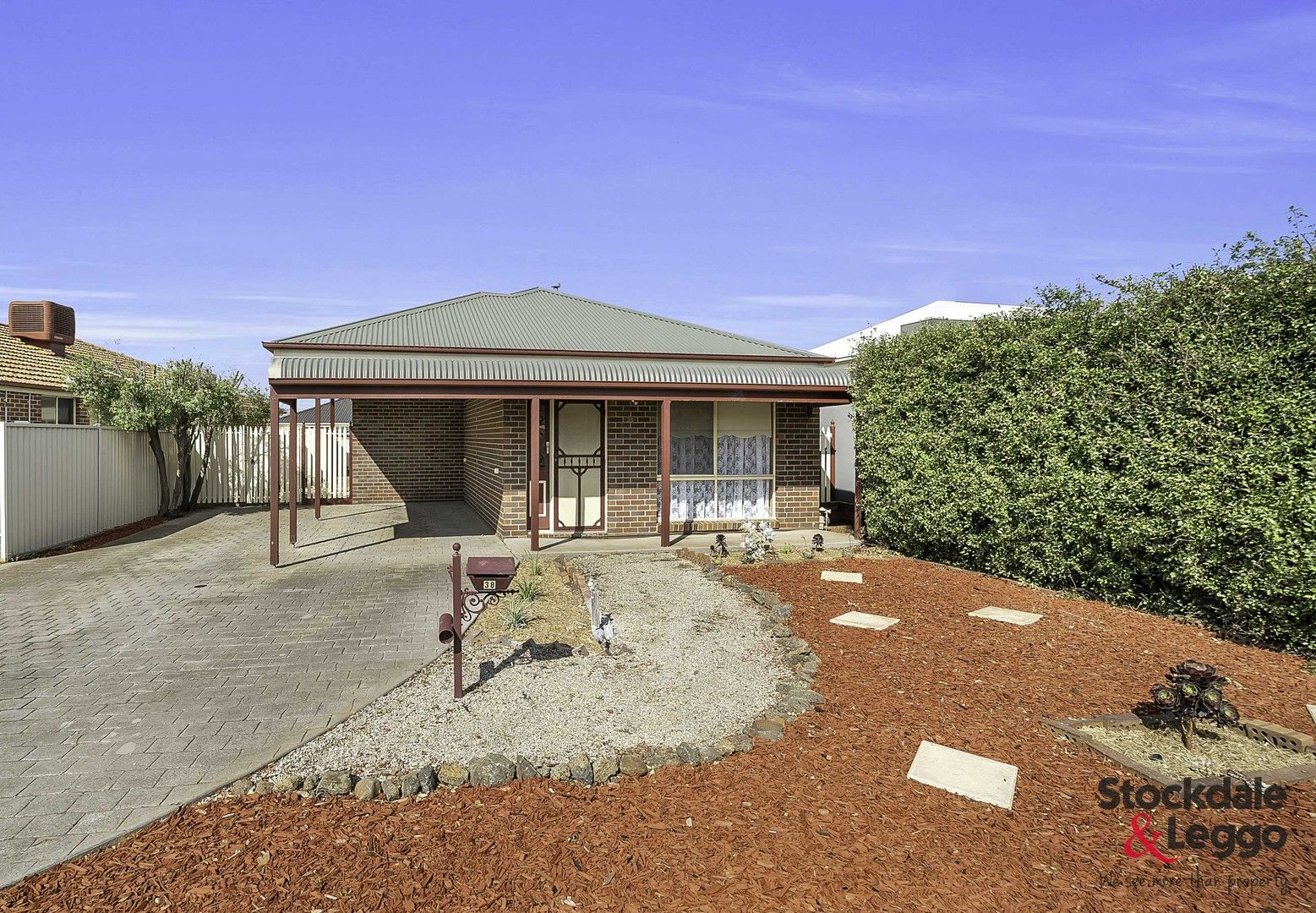 3 bedrooms House in 38 Wyperfeld Circuit CAROLINE SPRINGS VIC, 3023