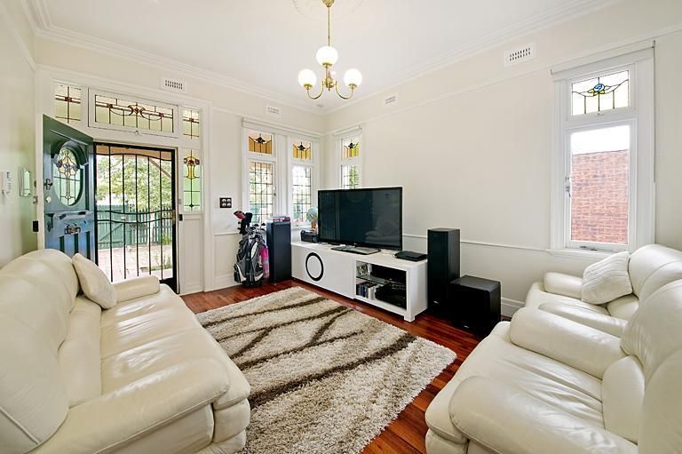 2 Talbot Street, HAMPTON VIC 3188, Image 1