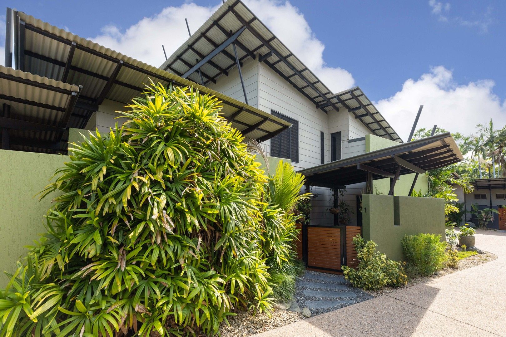 1/12 Escape Street, Port Douglas QLD 4877, Image 2