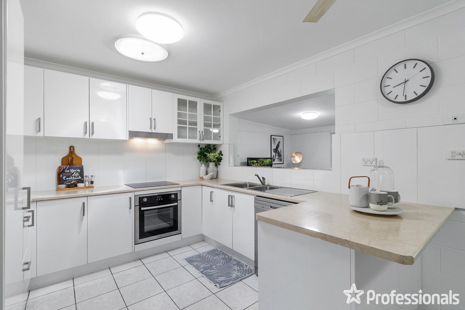 10 Mintaro Crescent, Woree QLD 4868, Image 1