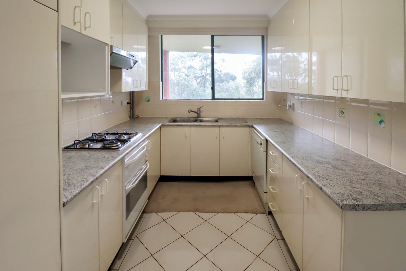2 bedrooms Apartment / Unit / Flat in 79/1-15 Fontenoy Road MACQUARIE PARK NSW, 2113