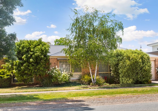 5 Station Street, Mansfield VIC 3722