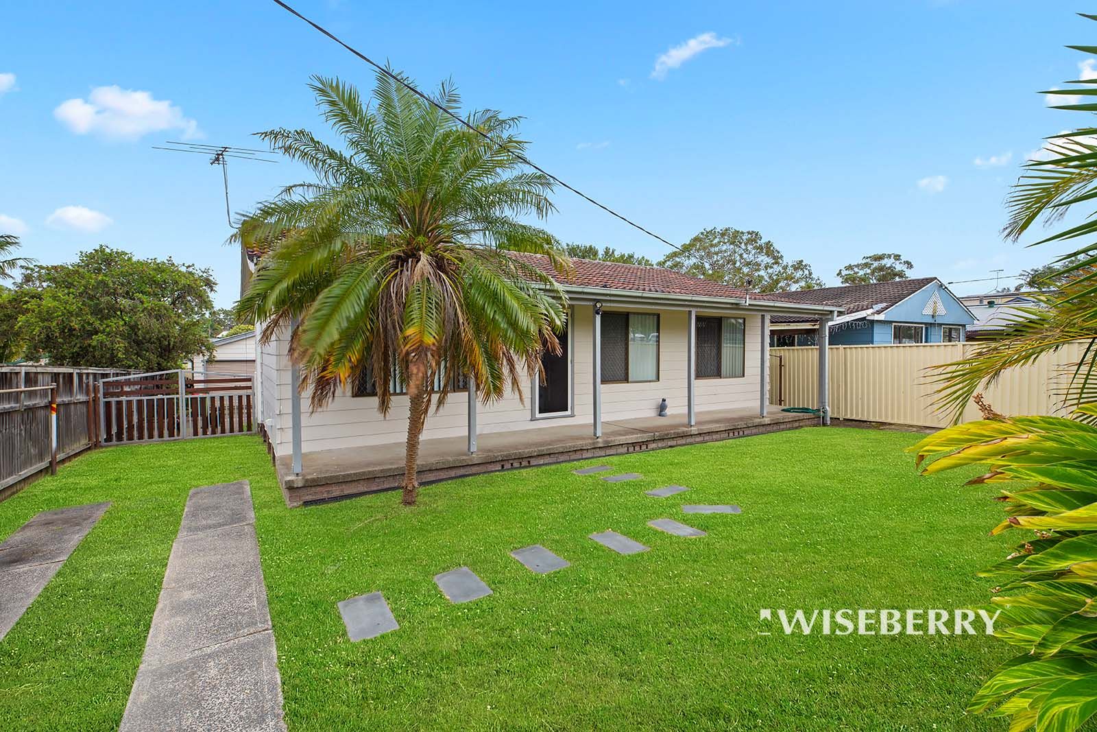 30 Spencer Road, Mannering Park NSW 2259, Image 1