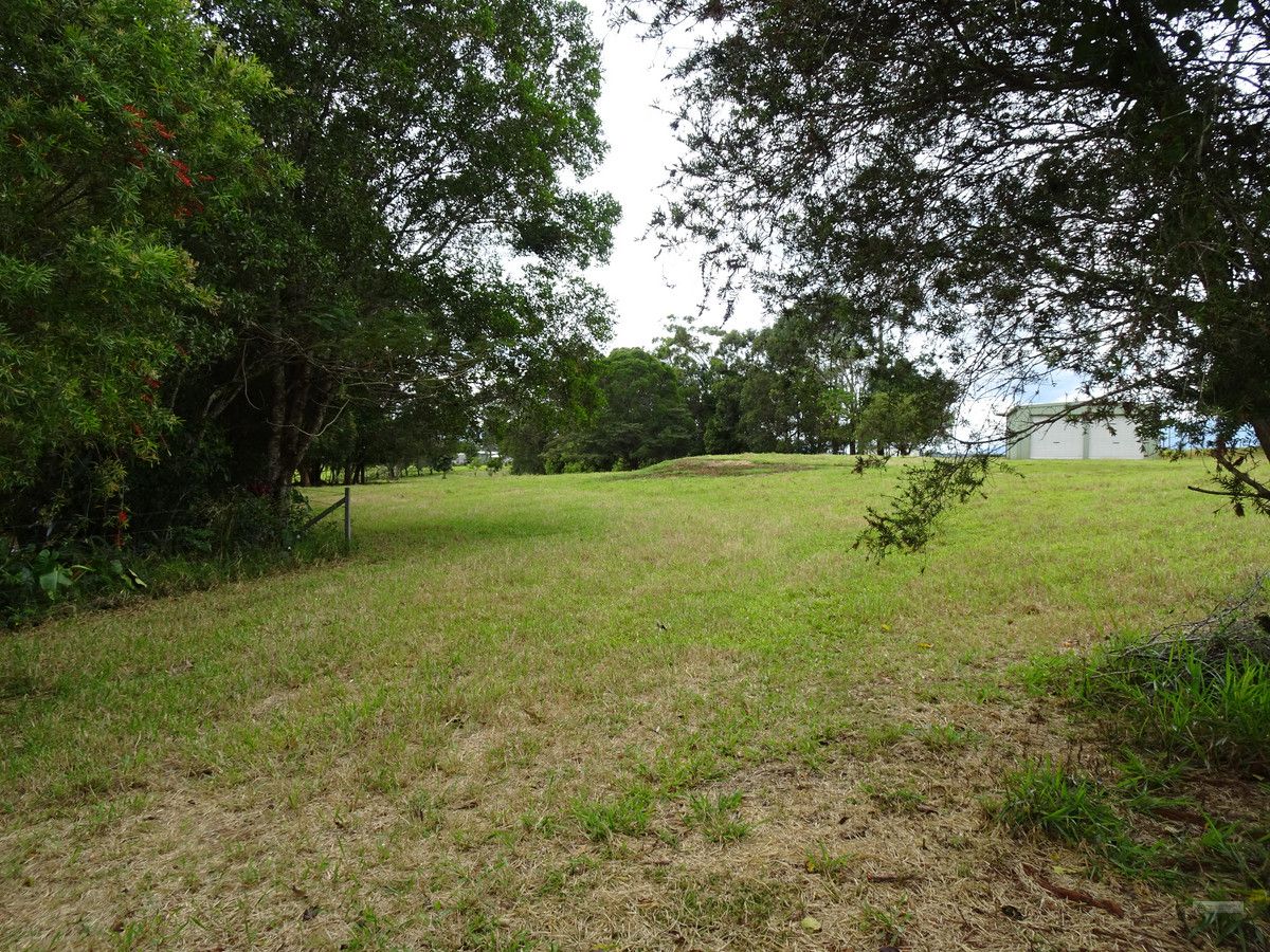 Lake Eacham QLD 4884, Image 1