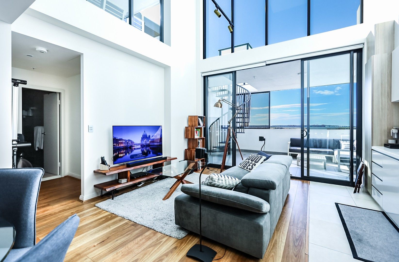 1 bedrooms Apartment / Unit / Flat in 801/1 Kyle Street ARNCLIFFE NSW, 2205