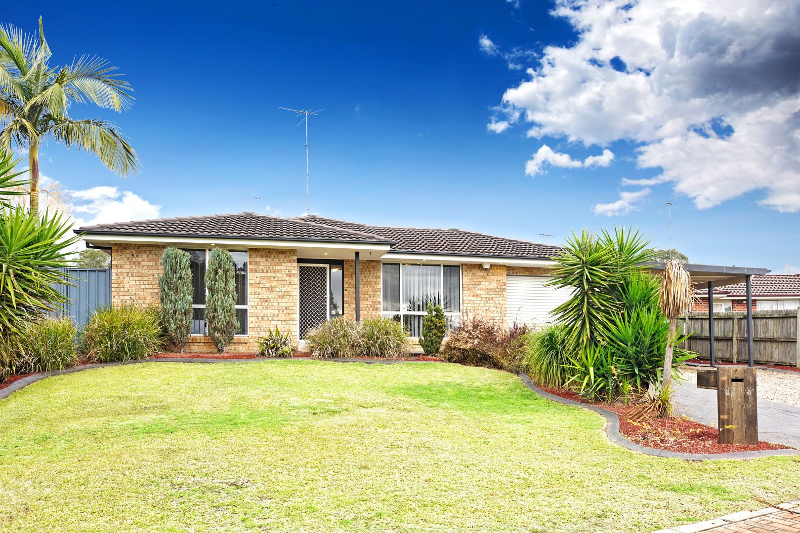 2 Daviesia Place, Glenmore Park NSW 2745