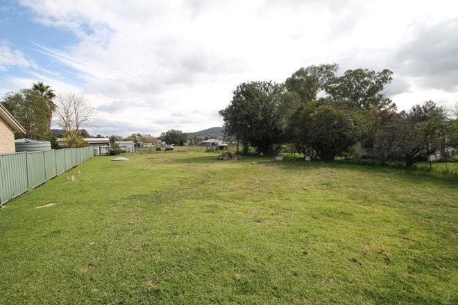 Picture of 52 Elizabeth Street, WALLABADAH NSW 2343