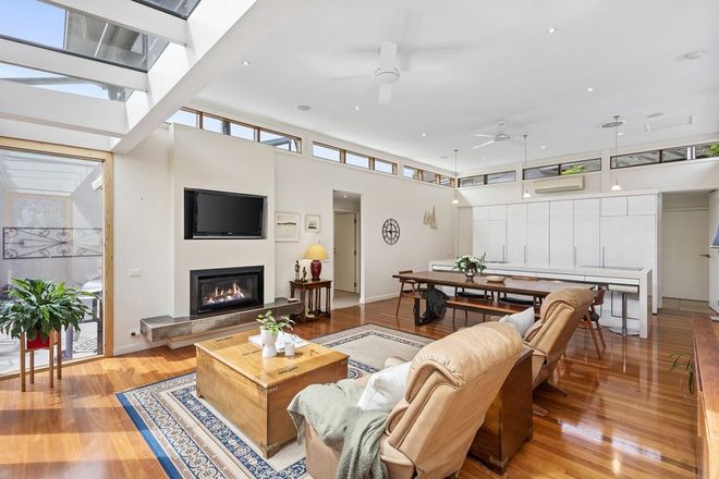 Picture of 2/91 Fellows Road, POINT LONSDALE VIC 3225