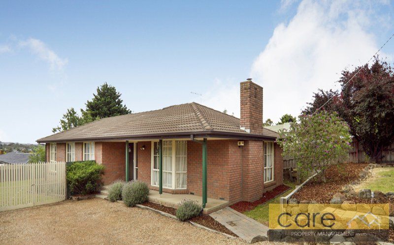 3 bedrooms House in 2 Fitzgerald Road HALLAM VIC, 3803