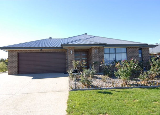 219 Hetherington Street, Deniliquin NSW 2710