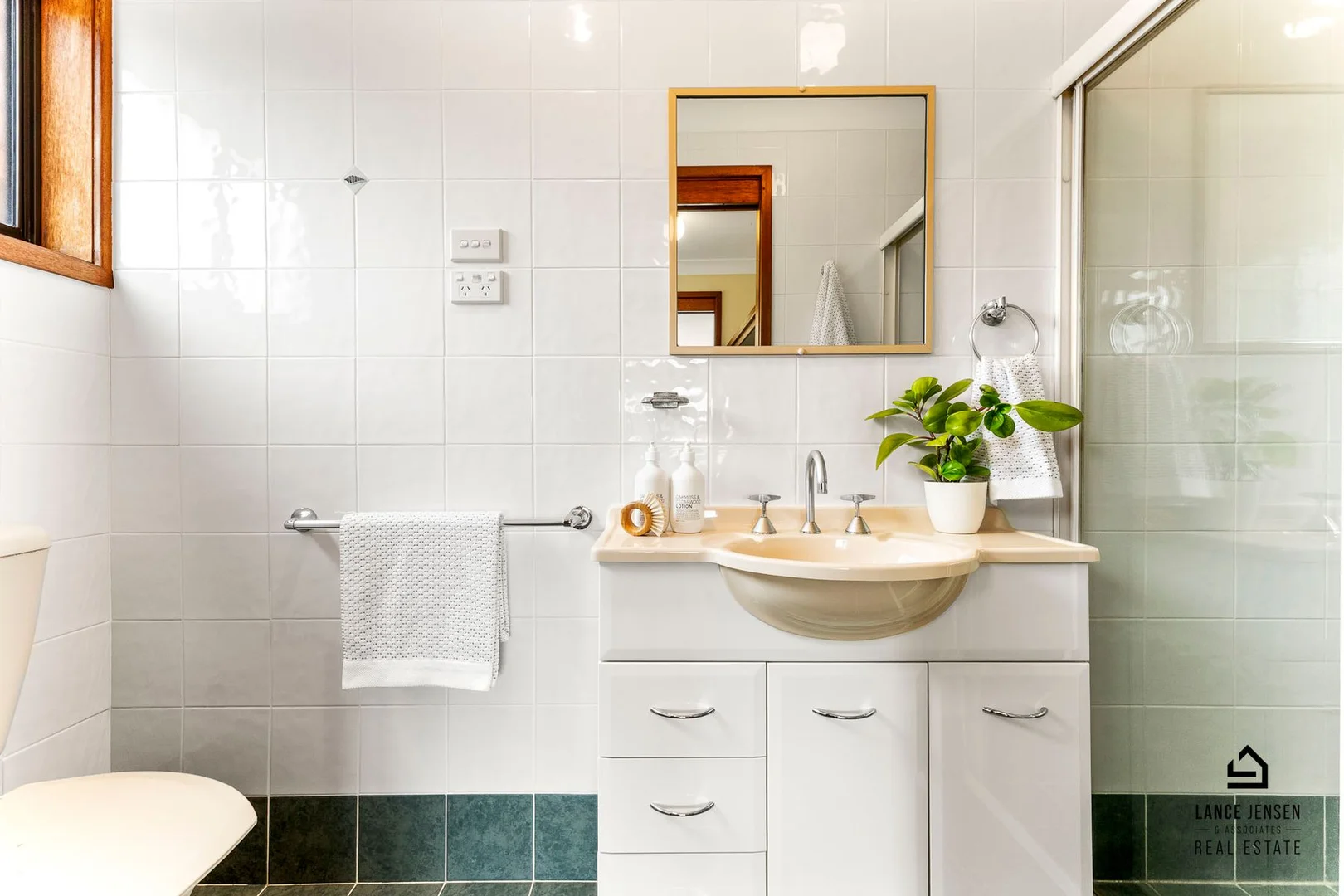 Additional image 19 of 1 Drayton Close, Eleebana NSW 2282