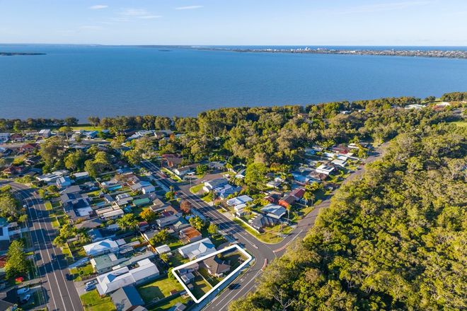 Picture of 2 Lakedge Avenue, BERKELEY VALE NSW 2261