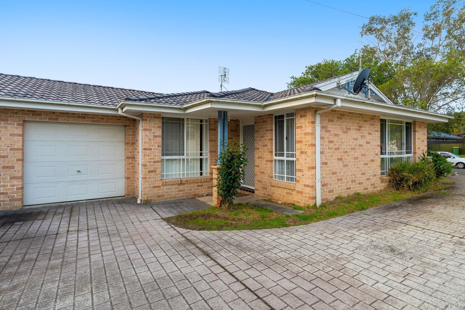 3 bedrooms Villa in 18a Coroki Close OURIMBAH NSW, 2258
