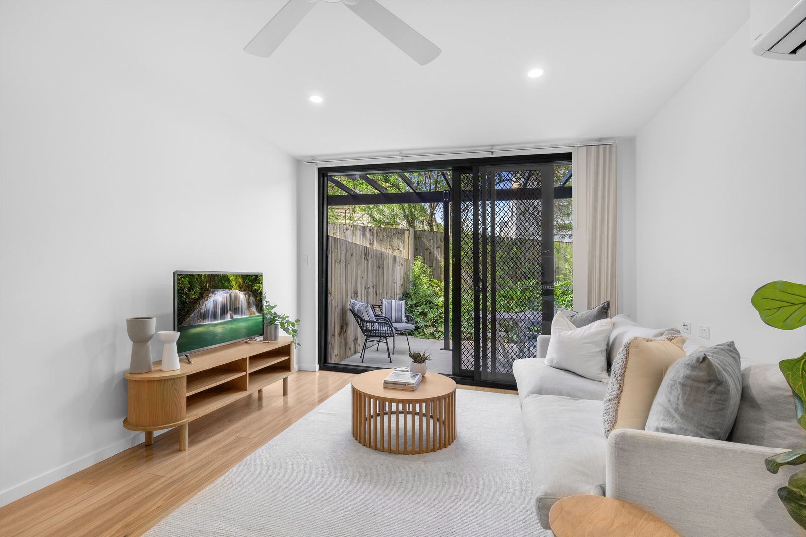 2/5 Lucy Street, Gaythorne QLD 4051, Image 2