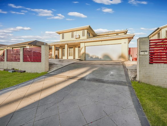 7 Lillydale Place, Calamvale QLD 4116