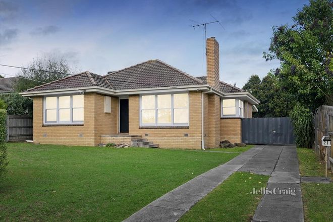 Picture of 211 Nell Street, GREENSBOROUGH VIC 3088