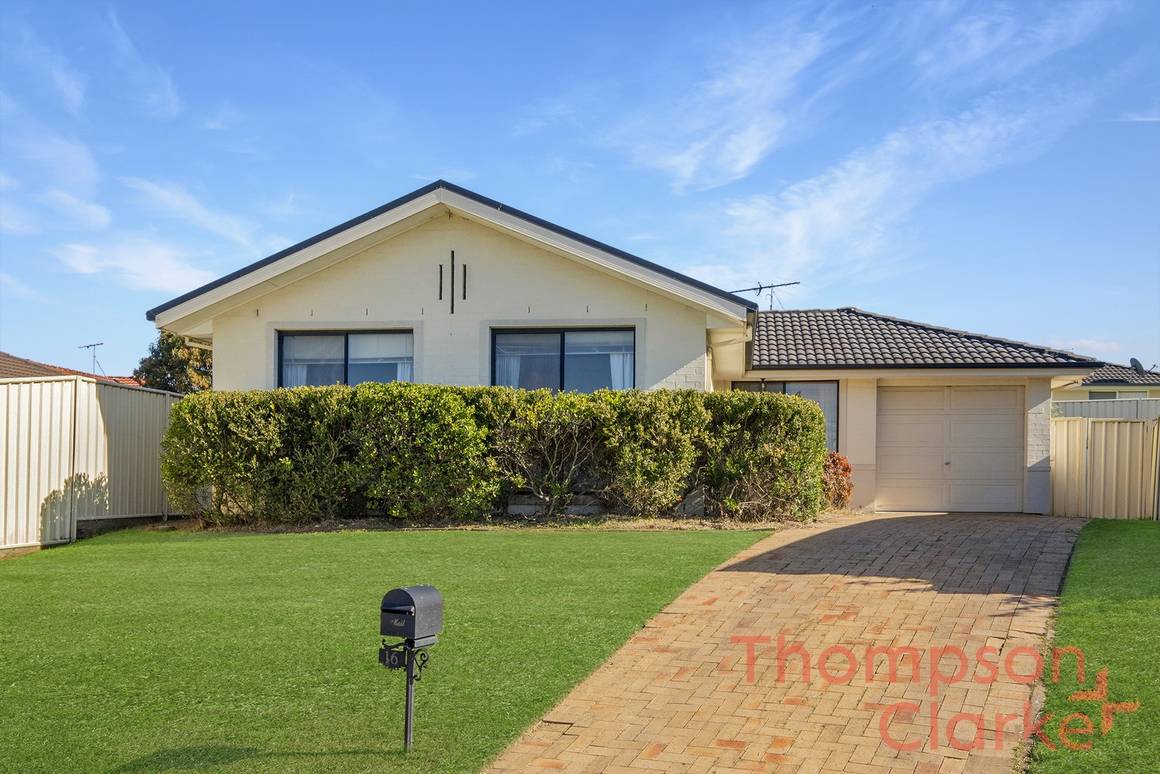 Picture of 16 Parkside Crescent, THORNTON NSW 2322