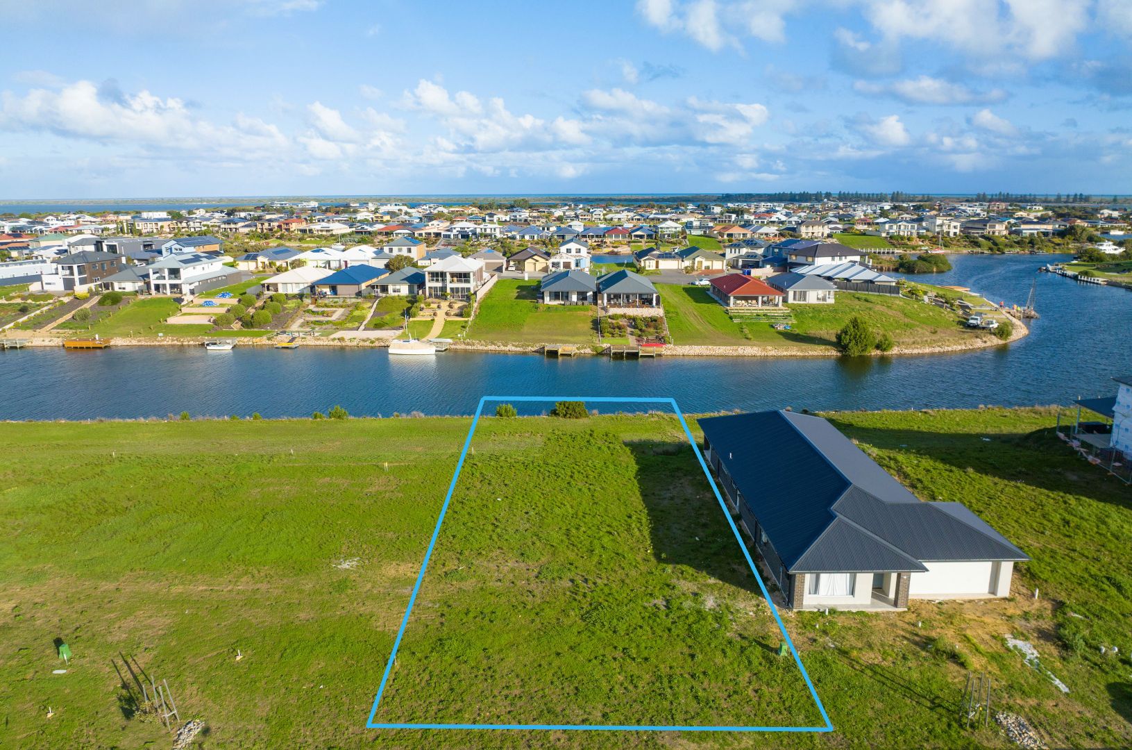 (Lot 8048) 87 Victoria Parade, Hindmarsh Island SA 5214, Image 1