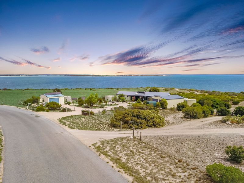 18 Seaview Road, Perlubie SA 5680, Image 0