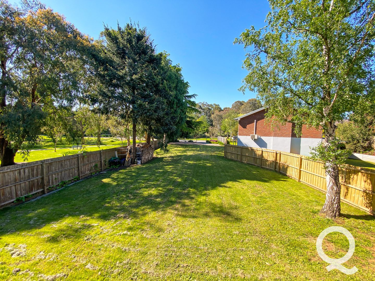 8 Hallyburton Grove, Warragul VIC 3820, Image 2