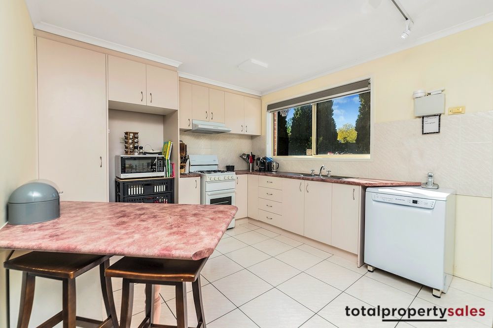 3/3 Yarrow Street, Queanbeyan East NSW 2620, Image 2