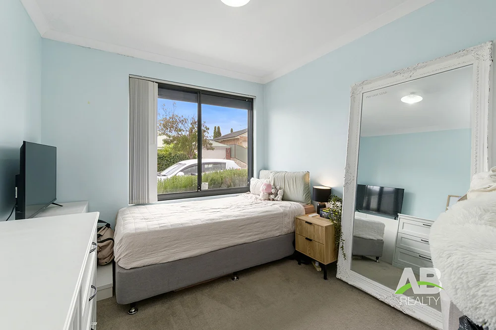 Additional image 17 of 46 Hinckley Parkway, Hocking WA 6065