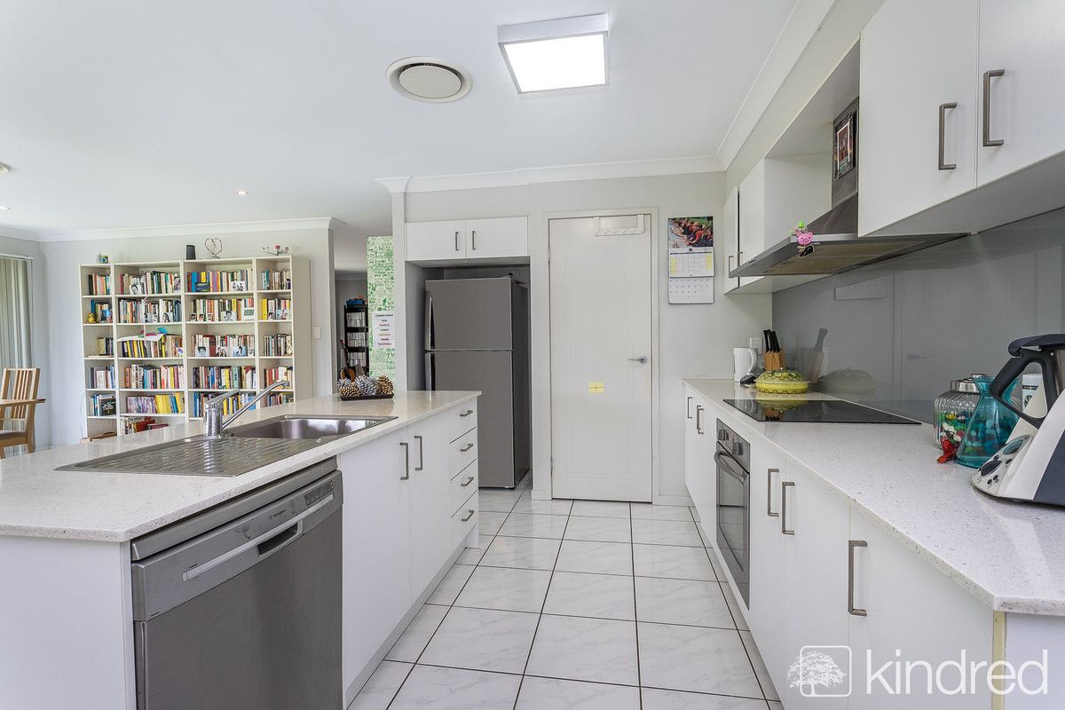 24 Eureka Street, North Lakes QLD 4509, Image 2