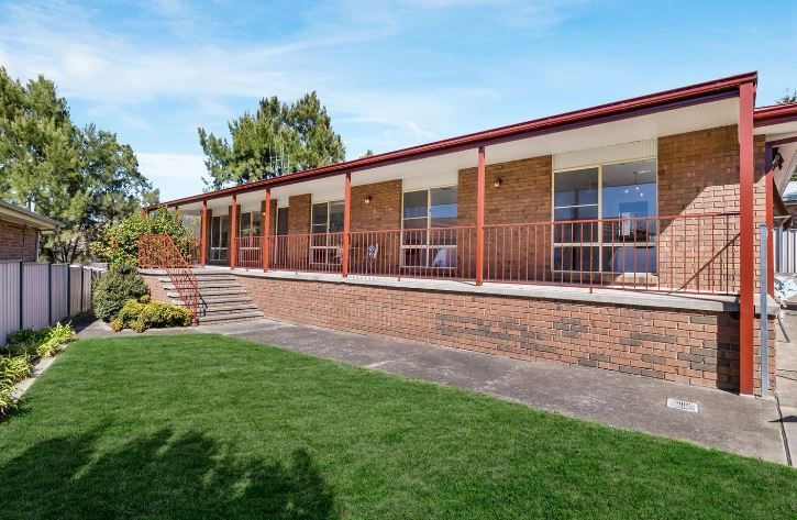 3 bedrooms House in 8 Russell Pl KARABAR NSW, 2620
