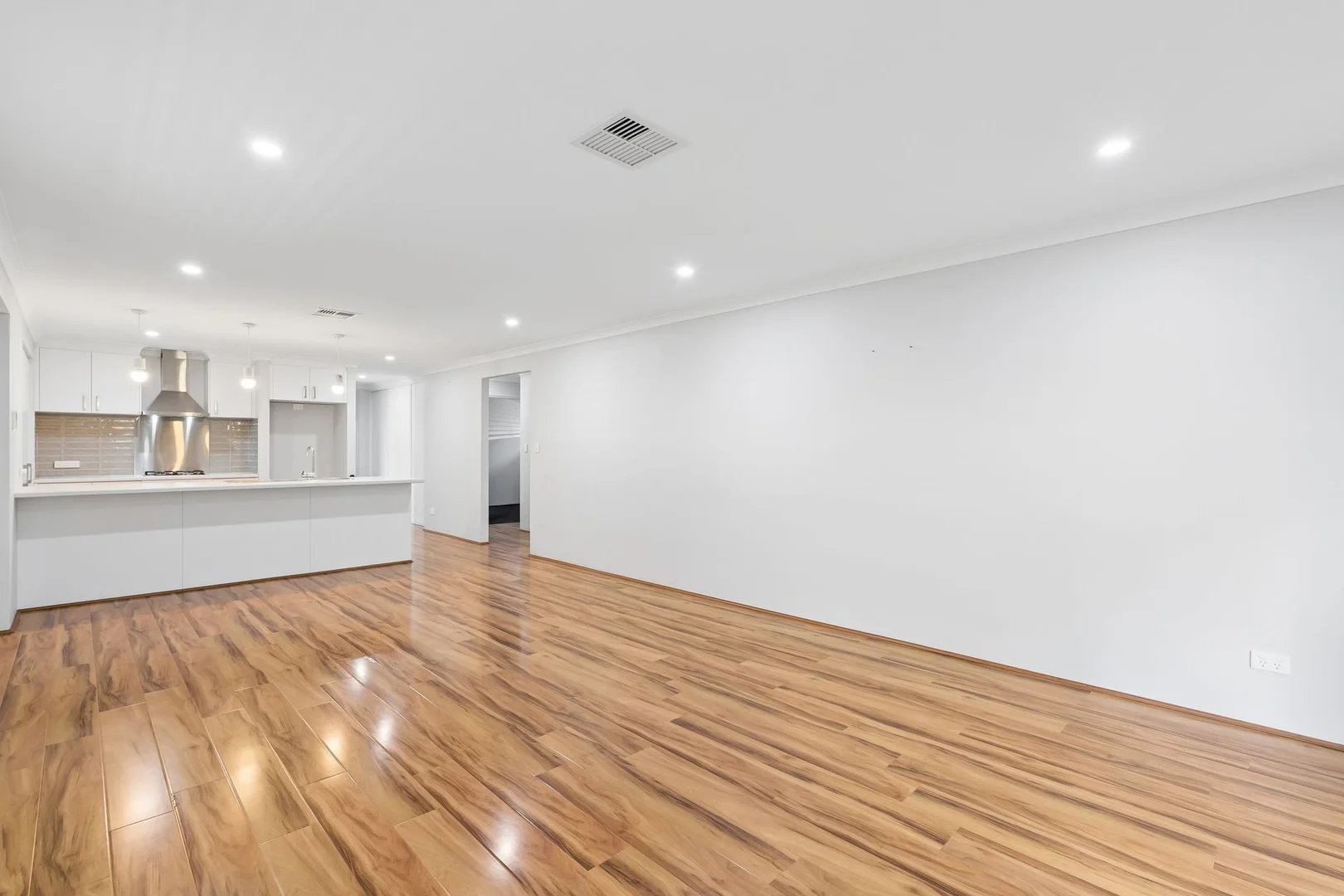 Additional image 3 of 27 Parkhurst Avenue, Hilbert WA 6112