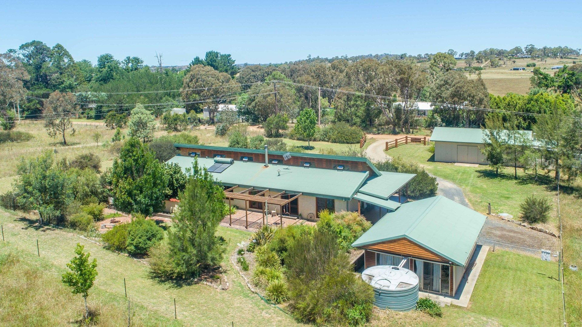 21 Roseneath Lane, Armidale NSW 2350, Image 0