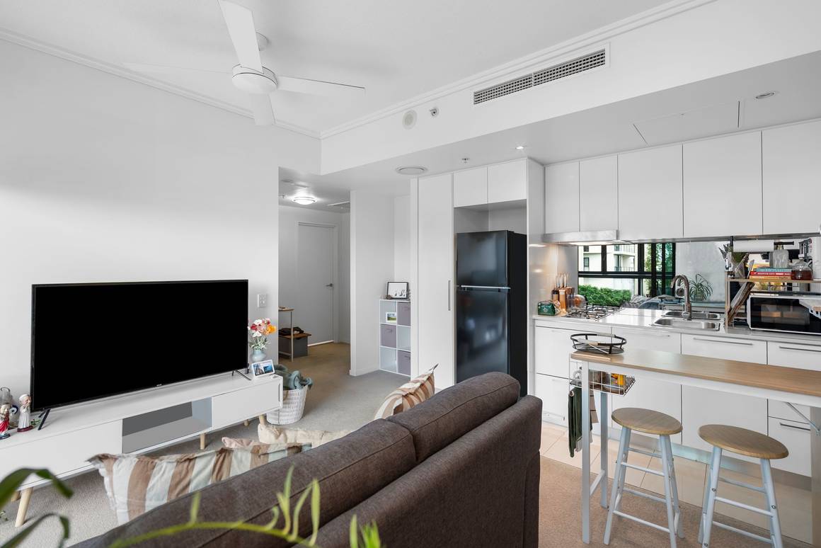 10307/8 Harbour Road Hamilton 4007 - Image 4