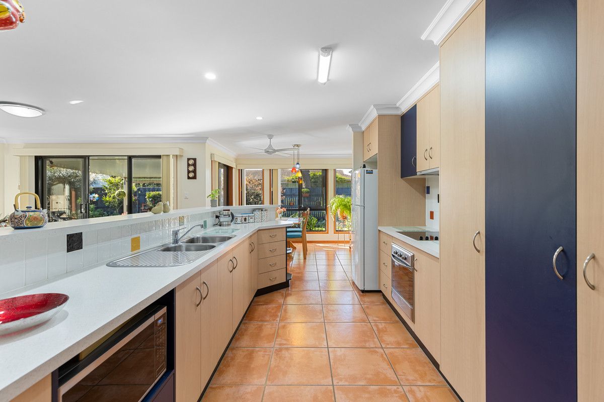 14 Weis Crescent, Middle Ridge QLD 4350, Image 1