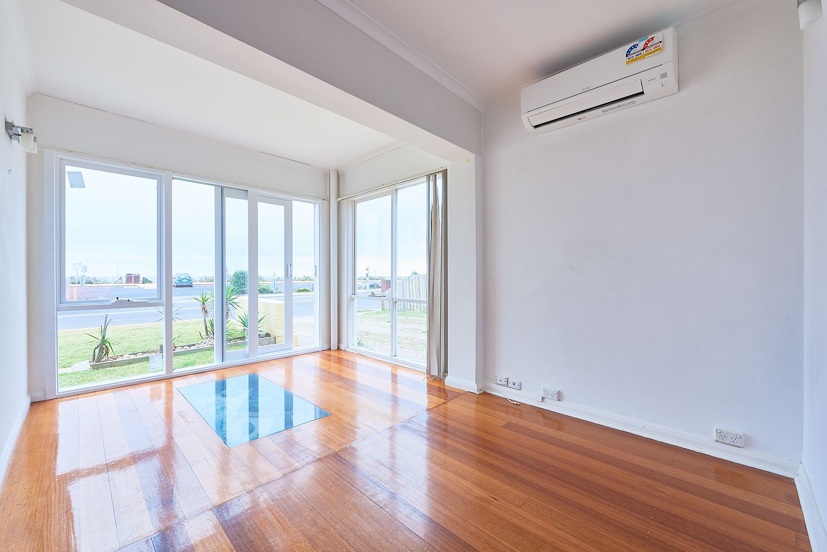 2 bedrooms Apartment / Unit / Flat in 1/186 Beach Road MORDIALLOC VIC, 3195