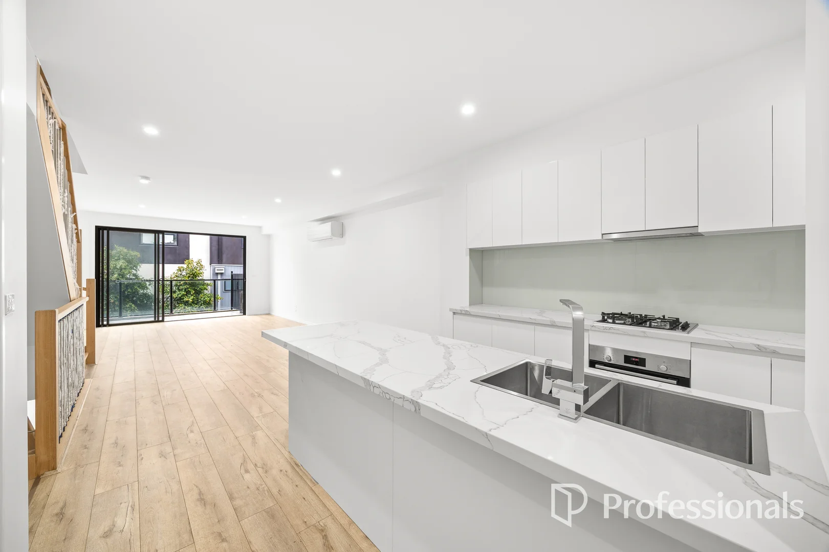 Additional image 8 of 4/26 Bordeaux Street, Doncaster VIC 3108