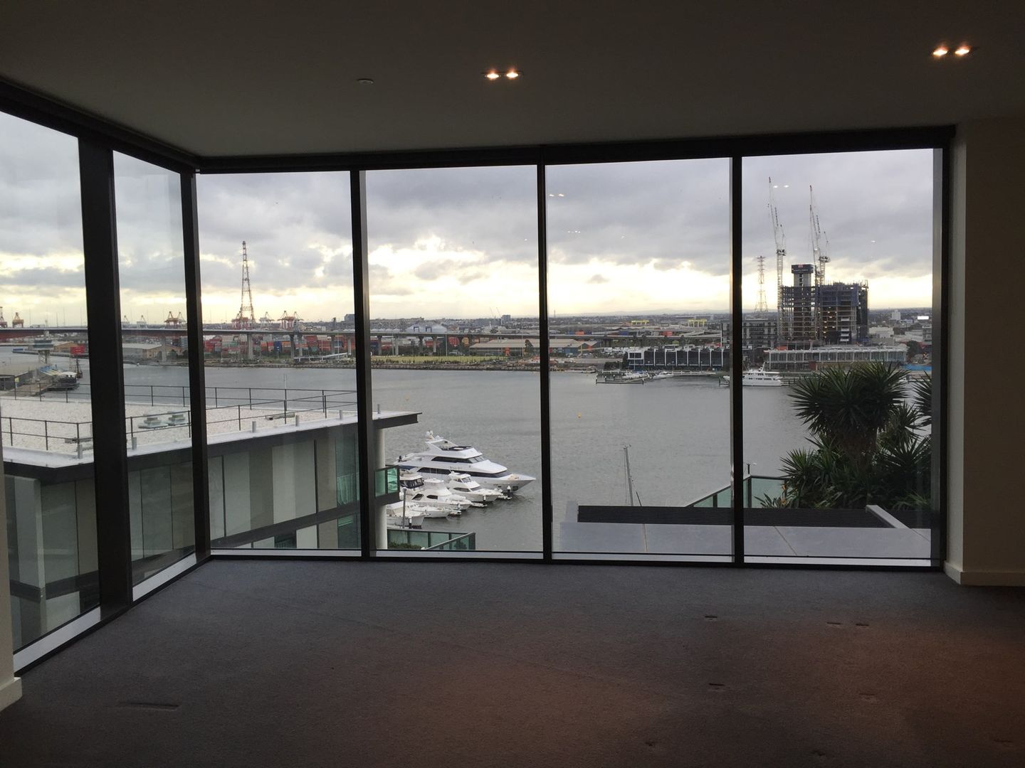 102/8 Waterside Place, Docklands VIC 3008, Image 2