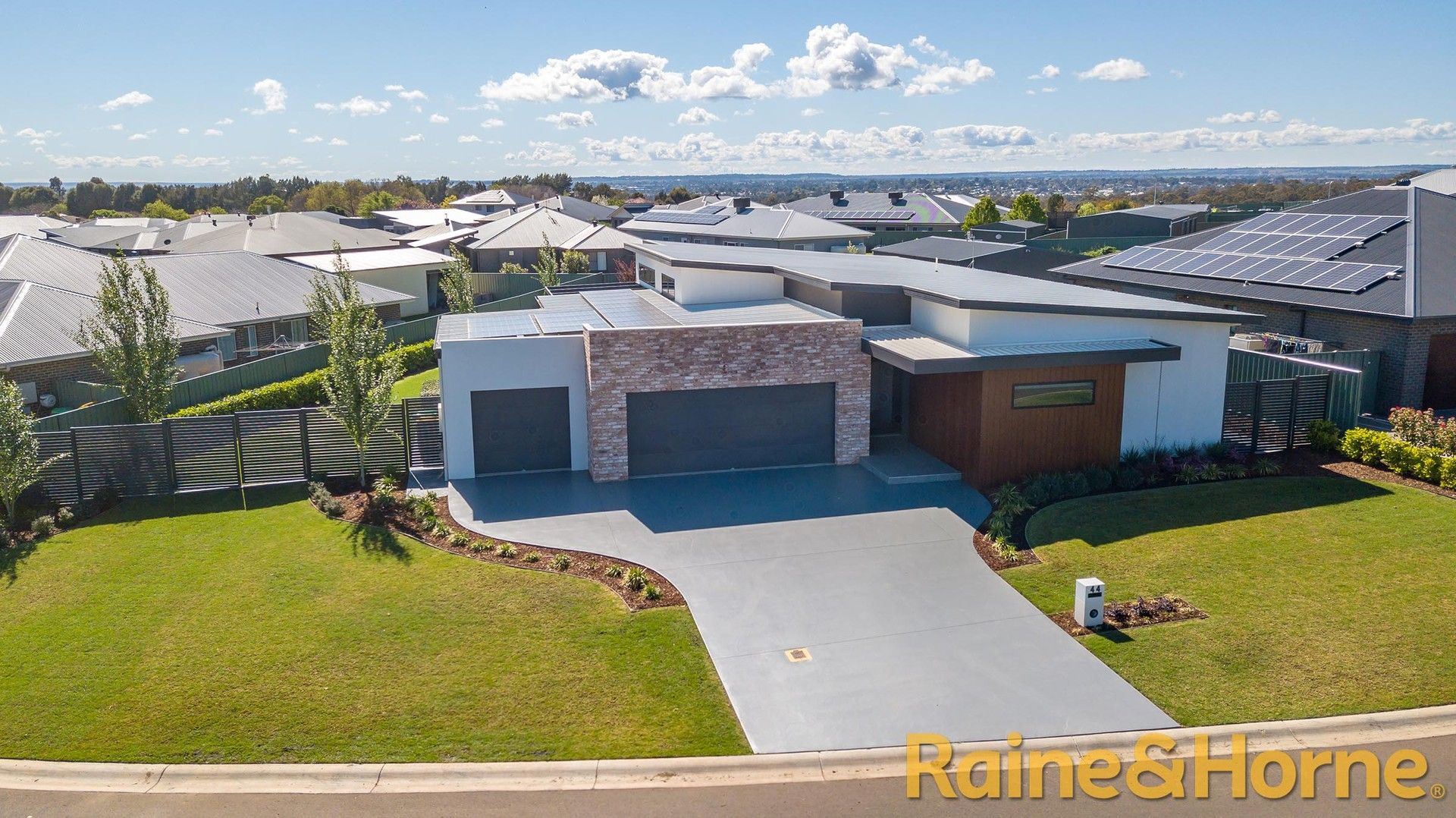 44 Lincoln Parkway, Dubbo NSW 2830, Image 0