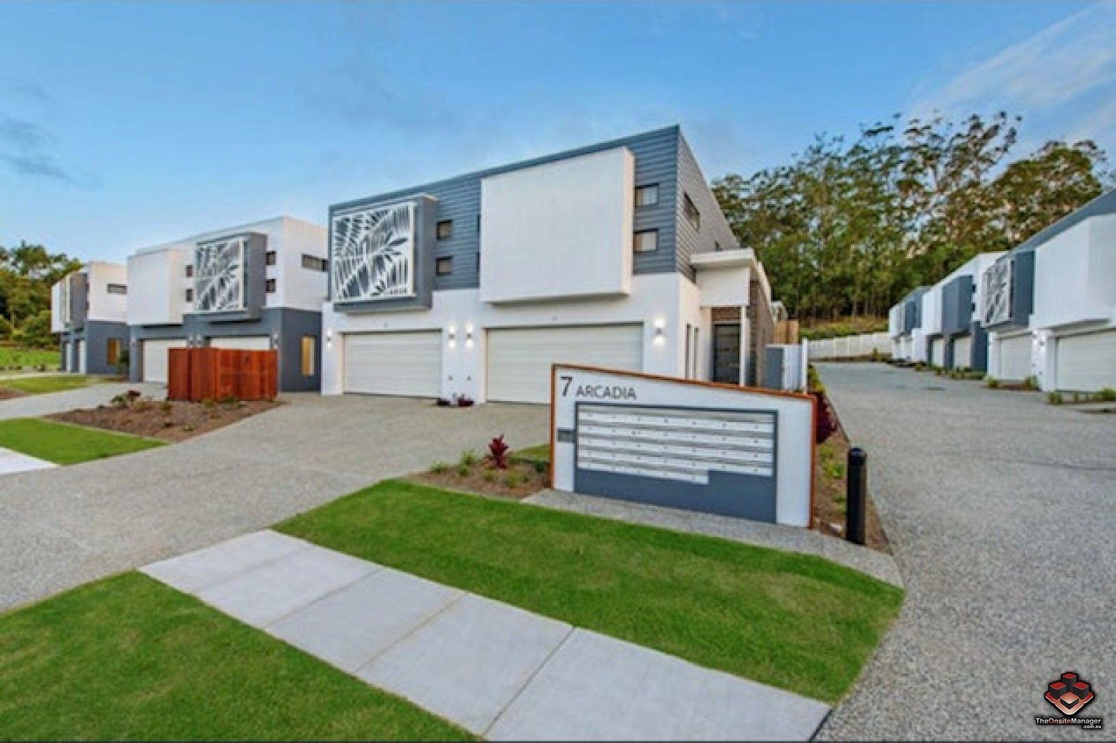 3 bedrooms Townhouse in ID:21111055/7 Border Drive North CURRUMBIN WATERS QLD, 4223