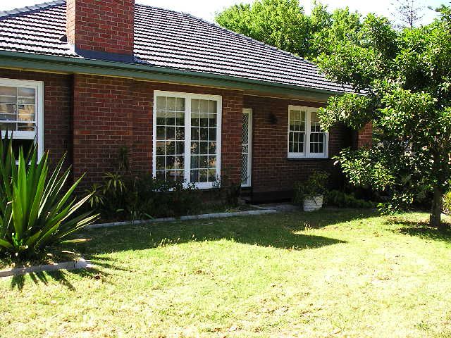 2 bedrooms House in 150 Military Road HENLEY BEACH SA, 5022