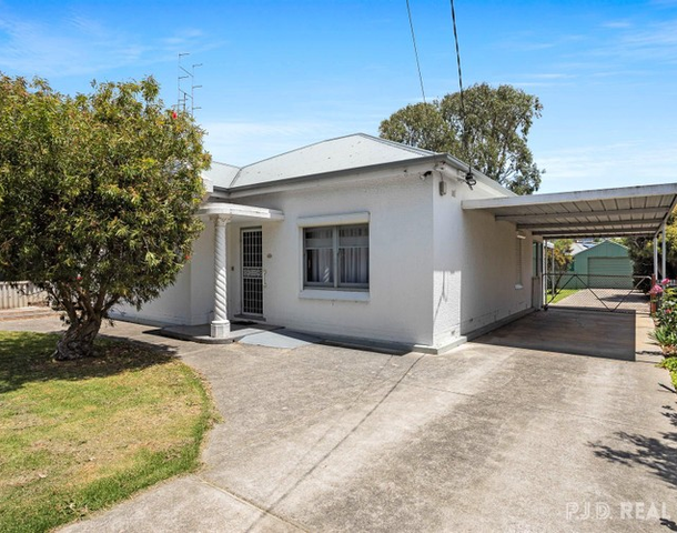 9 Forrest Street, Victor Harbor SA 5211